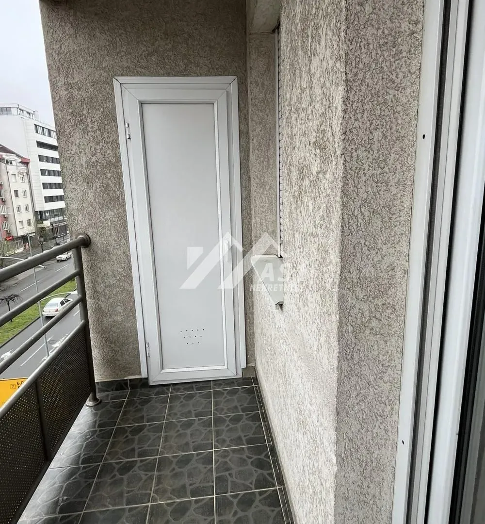 Izdavanje, dvosoban stan, 46m², Nova Detelinara, Novi Sad Sve Podlokacije