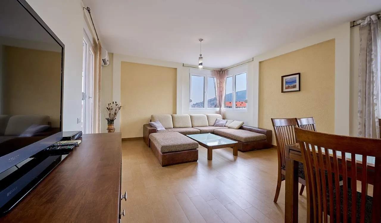 Sale, two bedroom apartment, 88m², Lazi, Budva