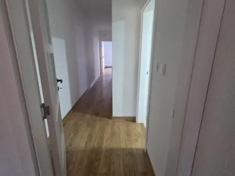 Sale, four bedroom apartment, 88m², Medijana, Niš - image 5