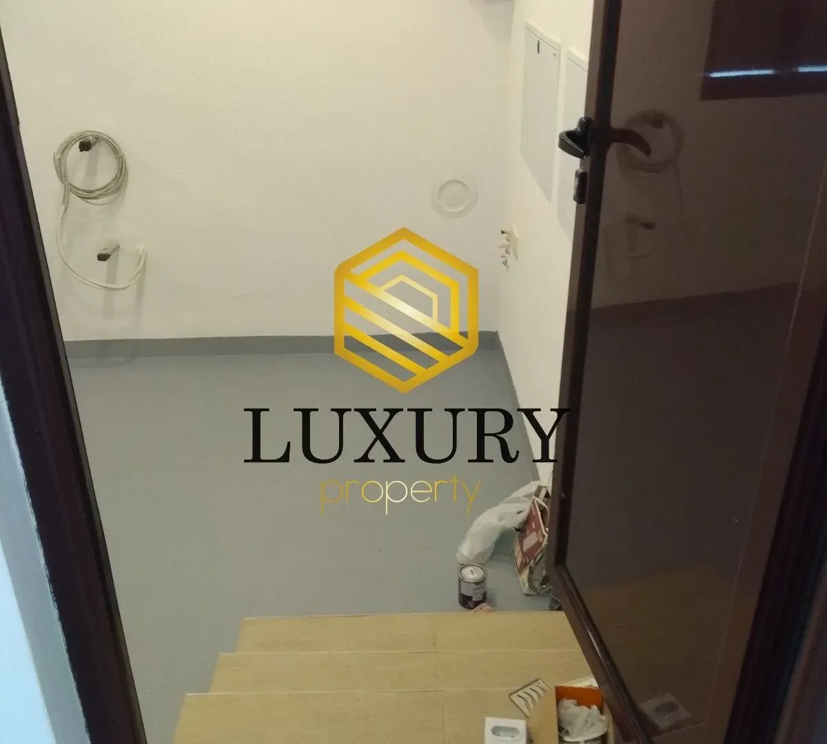 Izdavanje, kuća, 140m², Velje Brdo, Podgorica