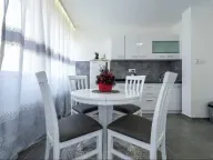 Izdavanje, dvosoban stan, 74m², Stara Varoš, Podgorica - image 2