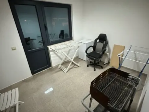 Izdavanje, kuća, 170m², Gornja Gorica, Podgorica - image 8