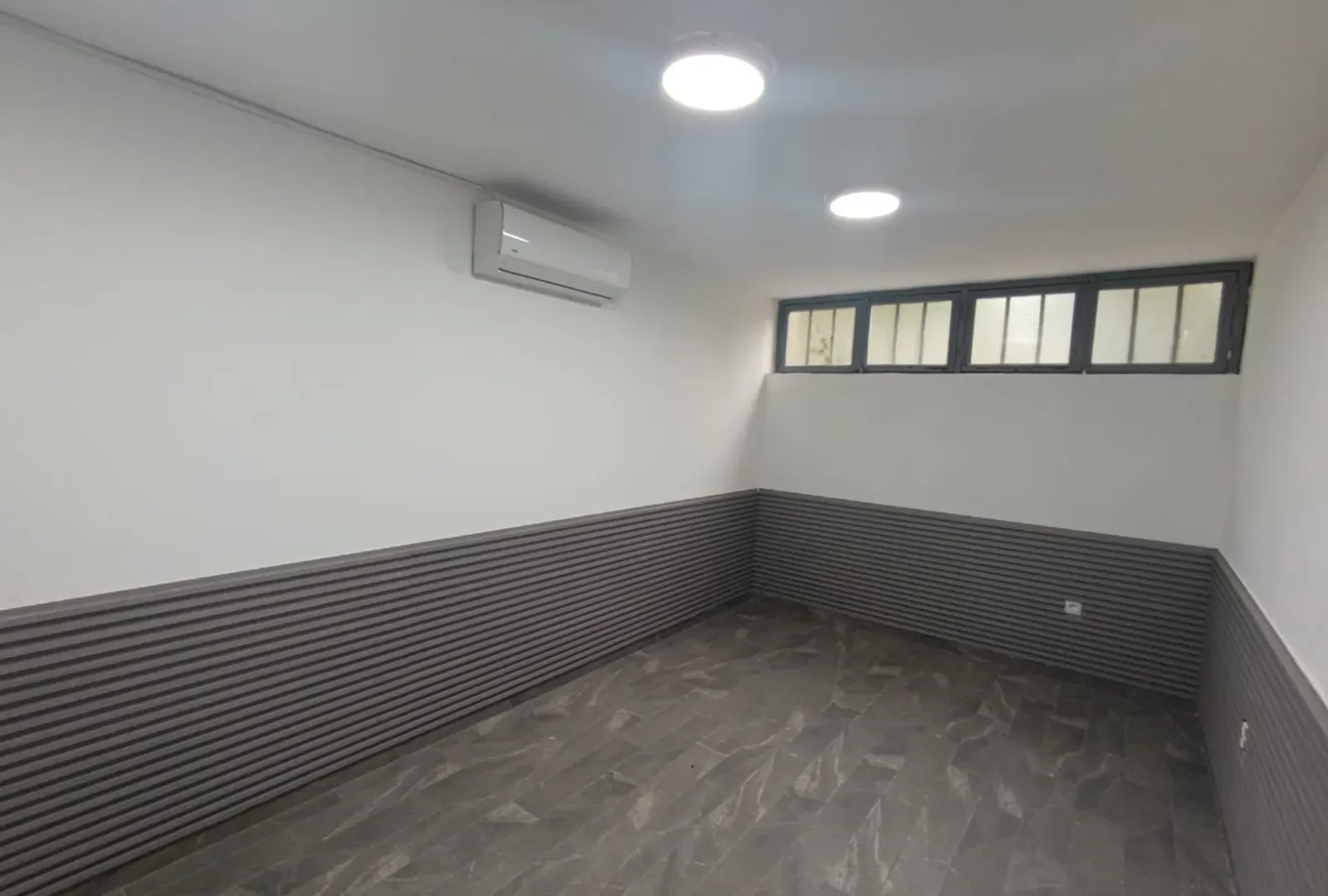 Rent, office space, 50m², Gintaš, Podgorica