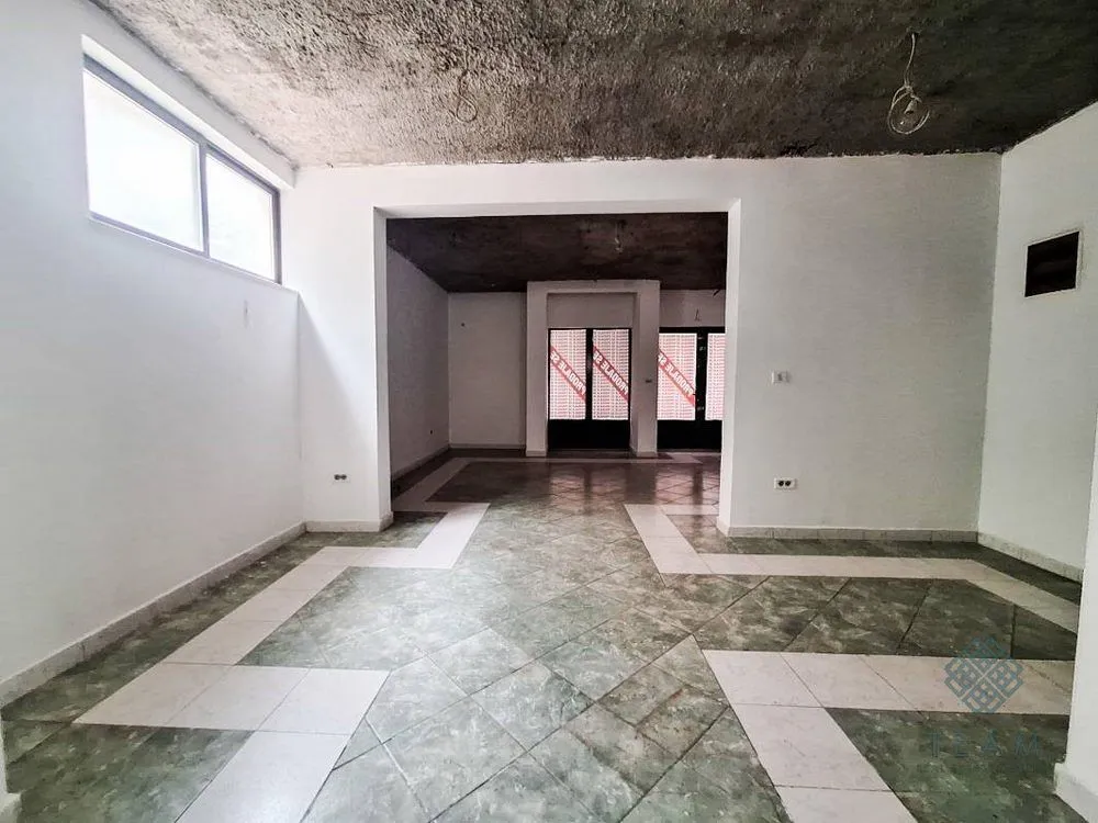 Sale, office space, 323m², Stari Aerodrom, Podgorica