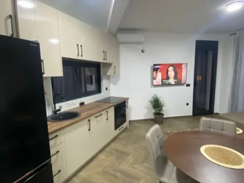 Rent, one bedroom apartment, 50m², Šušanj, Bar - image 11