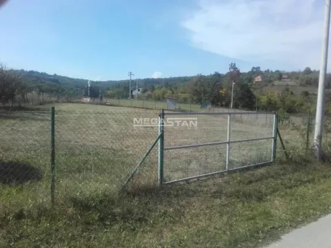 Zemljište in Parcani