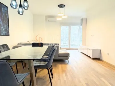 Izdavanje, stan, 79m², Momišići, Podgorica - image 1