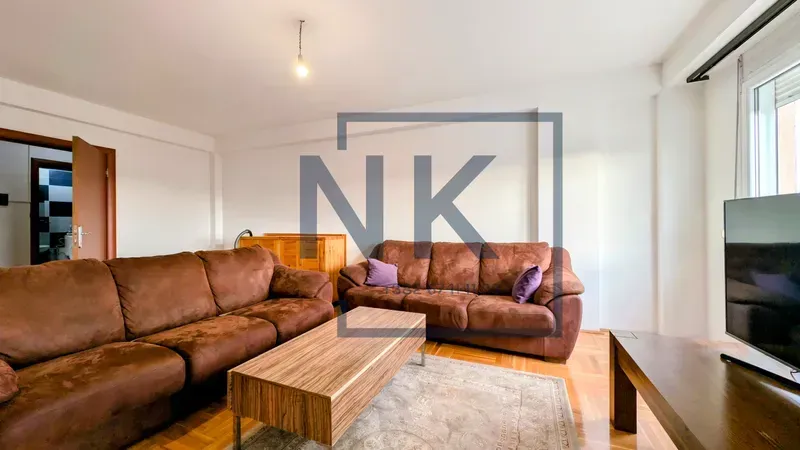 Izdavanje, trosoban stan, 92m², 1 maj, Podgorica