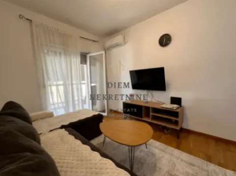 Izdavanje, jednosoban stan, 45m², City Kvart, Podgorica - image 6