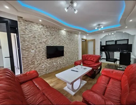 Izdavanje, jednosoban stan, 50m², New City, Podgorica - image 3