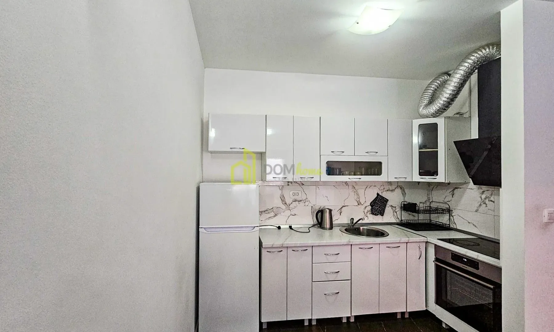 Izdavanje, jednosoban stan, 50m², Master Kvart, Podgorica
