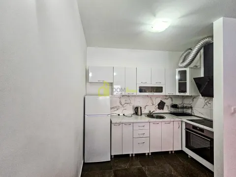 Izdavanje, jednosoban stan, 50m², Master Kvart, Podgorica - image 9