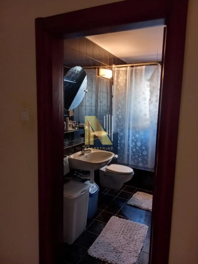 Prodaja, kuća, 336m², Sremska Kamenica, Petrovaradin