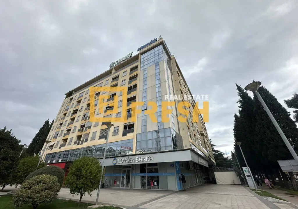 Izdavanje, dvosoban stan, 64m², Centar, Podgorica