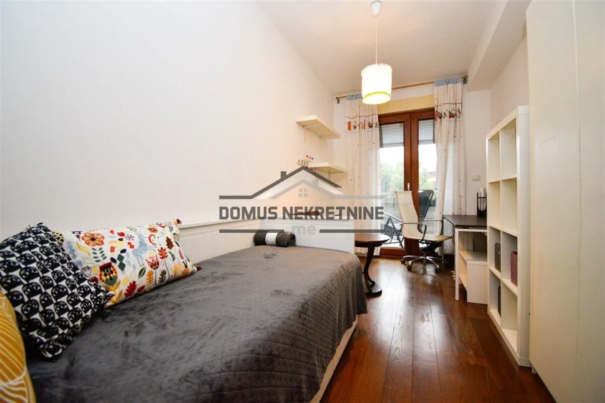 Rent, two bedroom apartment, 75m², Gorica C, Podgorica