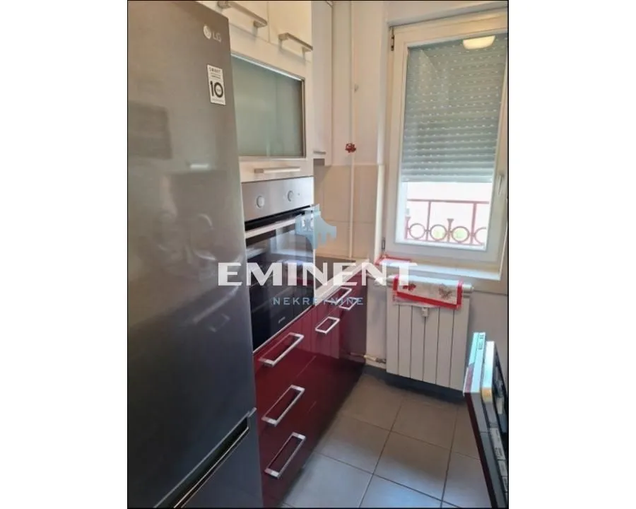 Izdavanje, trosoban stan, 79m², Bezanijska Kosa 2, Bežanijska Kosa Sve Podlokacije