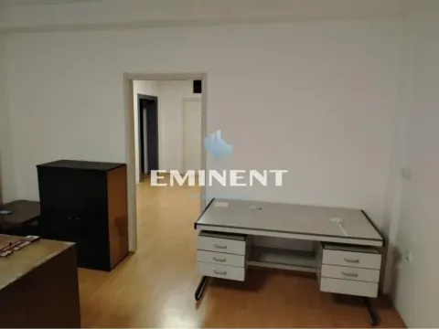 Izdavanje, poslovni prostor, 160m², Altina, Beograd - image 5