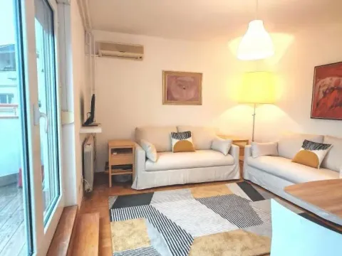 Izdavanje, jednosoban stan, 35m², Stari Grad, Beograd - image 5