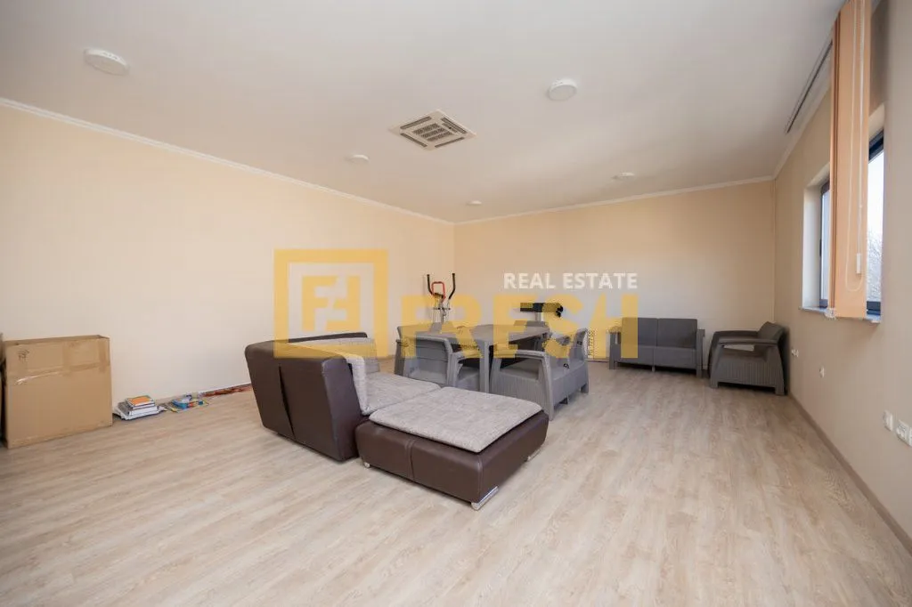 Rent, office space, 150m², Donja Gorica, Podgorica