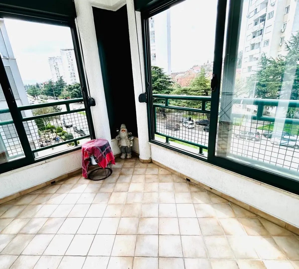Izdavanje, jednosoban stan, 56m², Momišići, Podgorica