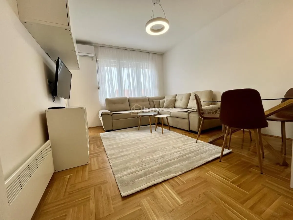 Izdavanje, dvosoban stan, 54m², Donja Vrežina, Niš
