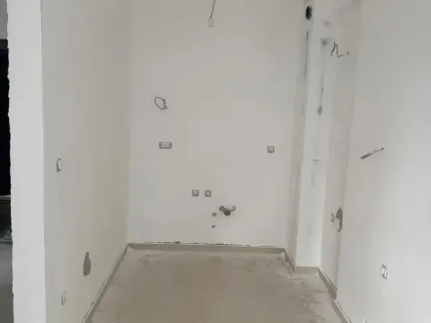 Sale, one bedroom apartment, 43m², Stari Aerodrom, Podgorica - image 2