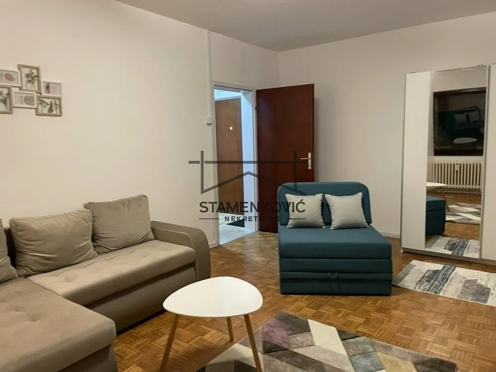 Izdavanje, jednosoban stan, 41m², Petrovaradin, Novi Sad