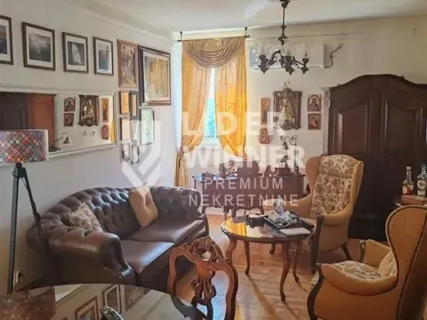 Stan in Labudovo Brdo