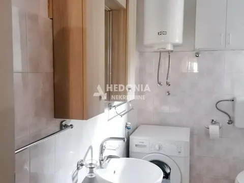 Izdavanje, trosoban stan, 90m², Savski Venac, Beograd - image 8