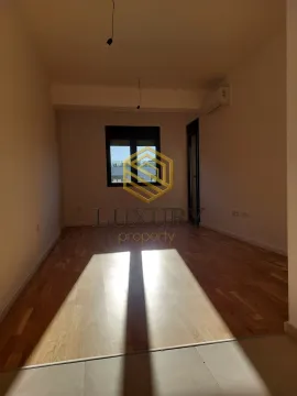 Sale, one bedroom apartment, 41m², Stari Aerodrom, Podgorica - image 2