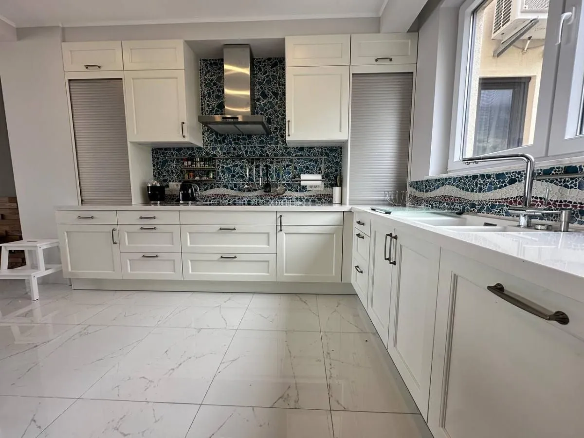 Sale, two bedroom apartment, 131m², Bečići, Budva
