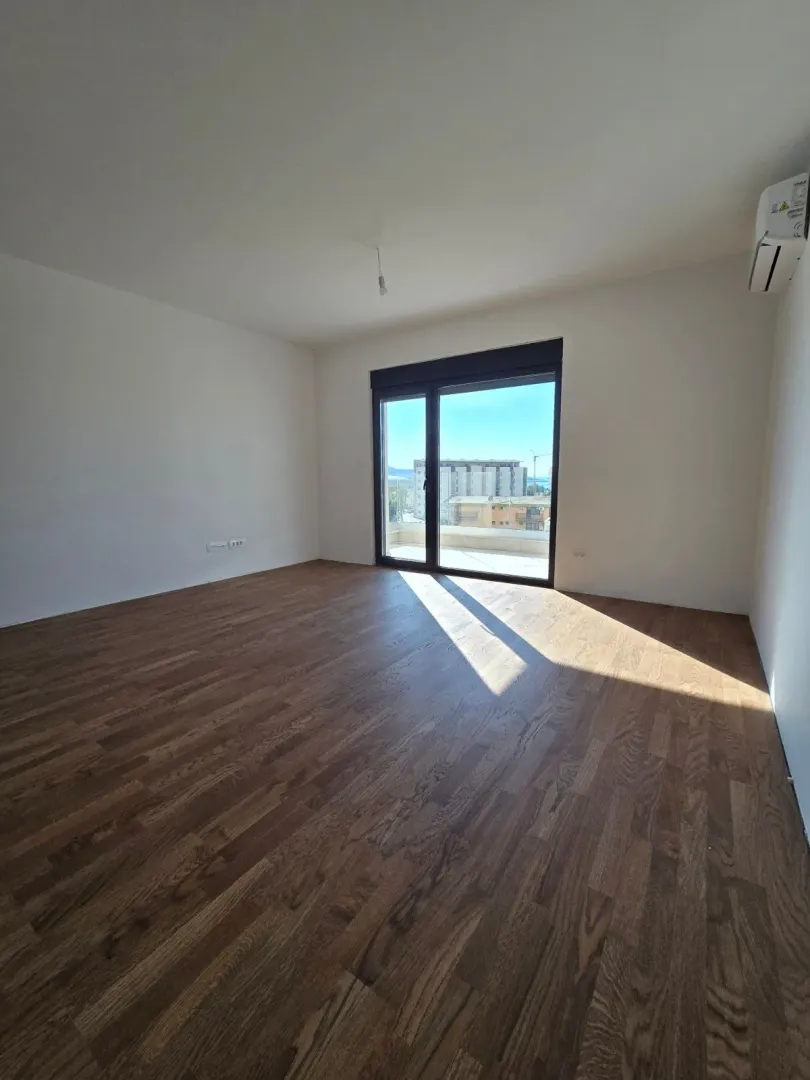 Sale, two bedroom apartment, 68m², Ilino, Bar