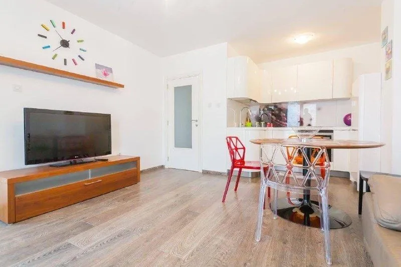 Sale, two bedroom apartment, 53m², Sveti Stefan, Budva