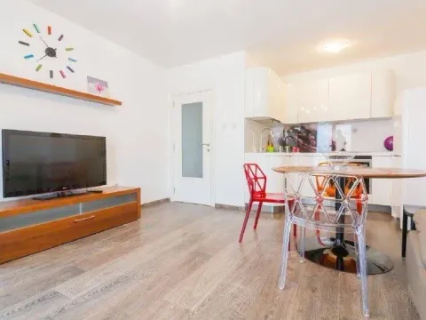 Sale, two bedroom apartment, 53m², Sveti Stefan, Budva - image 2