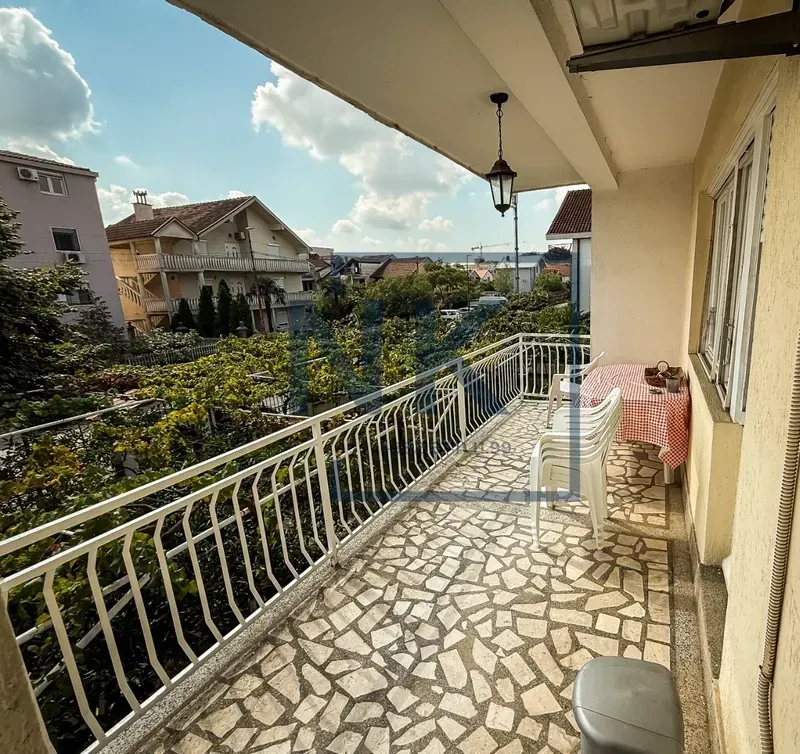 Rent, two bedroom apartment, 106m², Stari Aerodrom, Podgorica