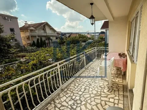 Izdavanje, dvosoban stan, 106m², Stari Aerodrom, Podgorica - image 12