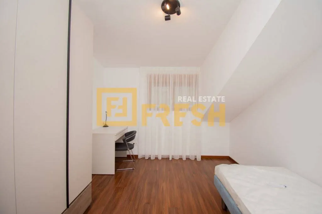 Rent, three bedroom apartment, 90m², Master Kvart, Podgorica