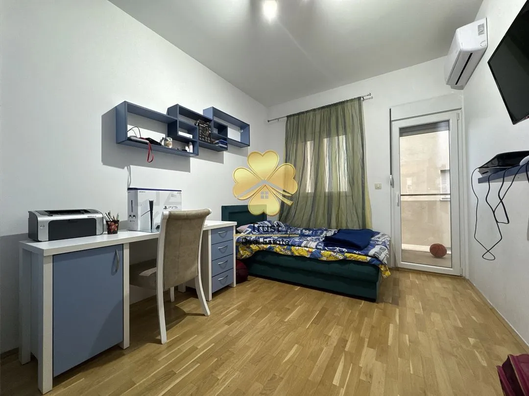 Rent, three bedroom apartment, 95m², Blok 9, Podgorica