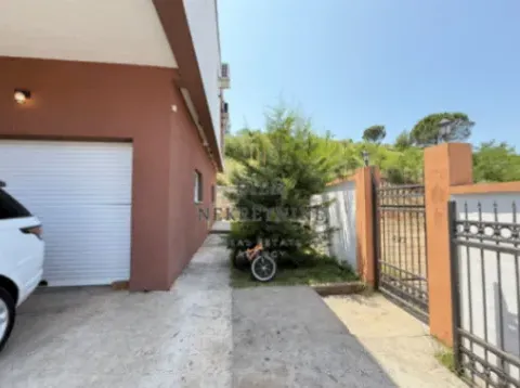 Prodaja, kuća, 180m², Gornja Gorica, Podgorica - image 11