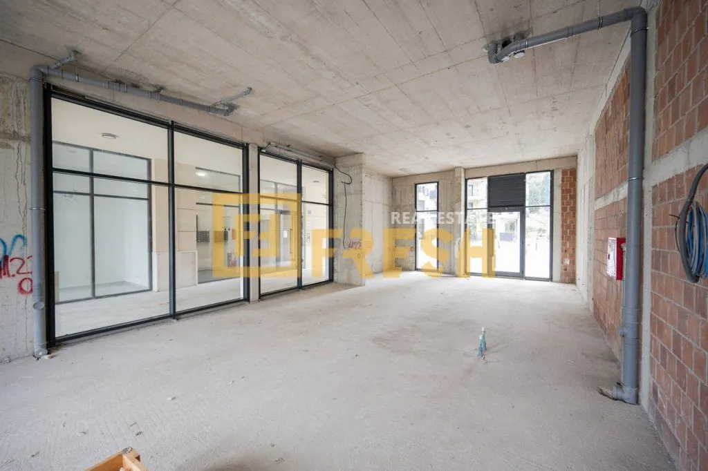 Rent, office space, 110m², Ljubović, Podgorica