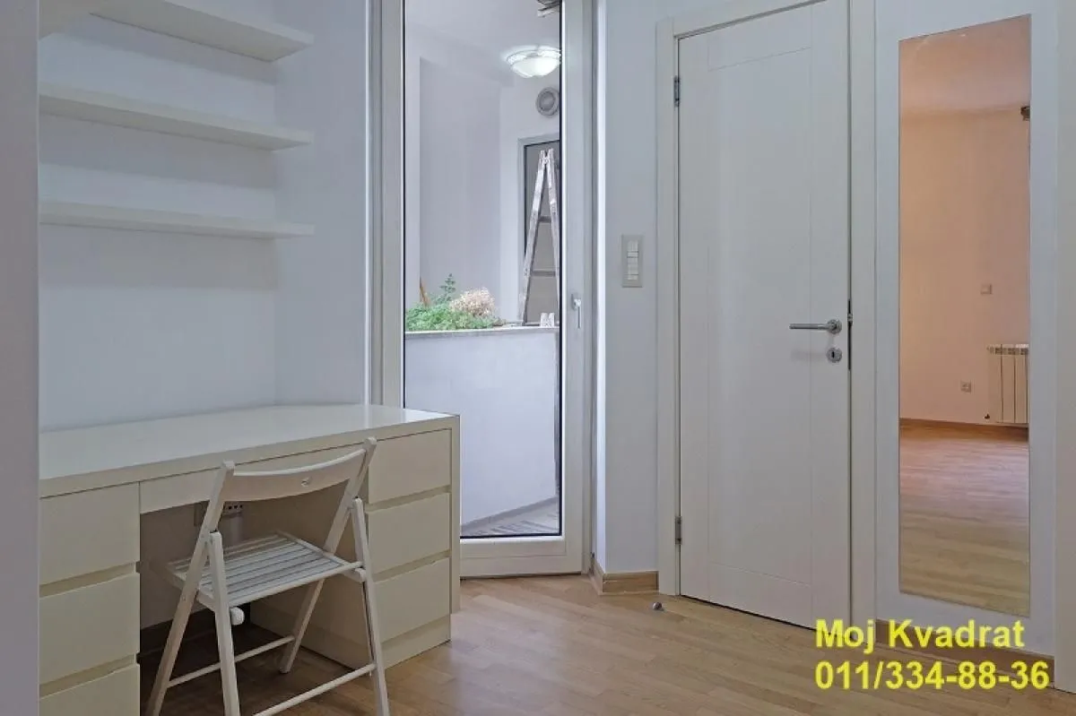 Prodaja, četvorosoban stan, 105m², Vračar Sve Podlokacije, Beograd