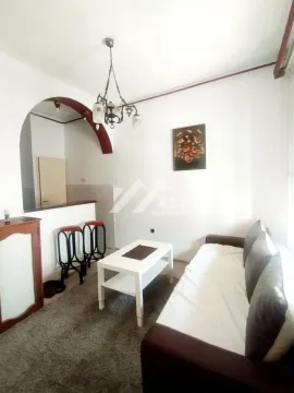 Izdavanje, četvorosoban stan, 125m², Adamovićevo Naselje, Novi Sad Sve Podlokacije - image 2