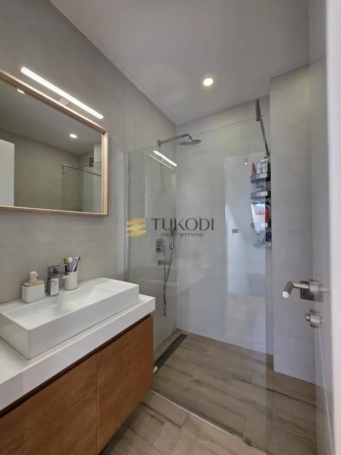 Sale, four bedroom apartment, 93m², Lekino Brdo, Voždovac Sve Podlokacije