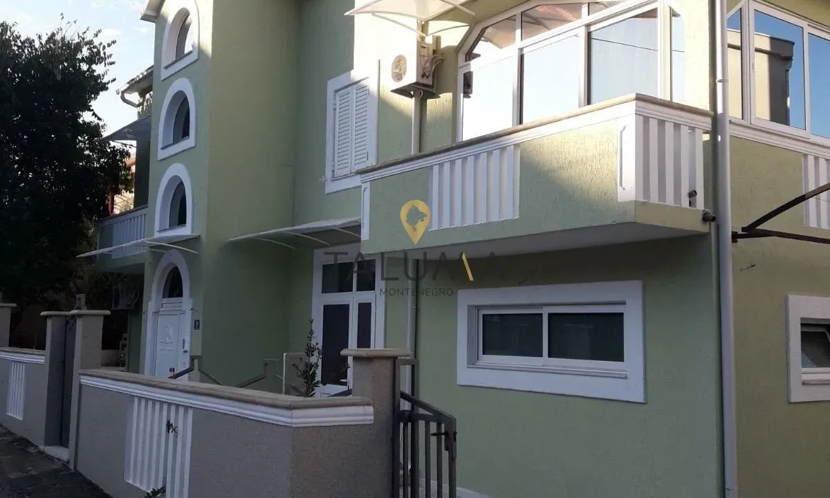 Sale, house, 447m², Kalimanj, Tivat