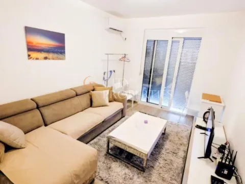 Izdavanje, garsonjera, 24m2, Ulcinj Izdavanje, garsonjera, 24m2, Ulcinj