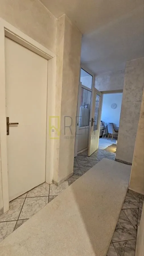 Prodaja, dvosoban stan, 42m², Preko Morače, Podgorica