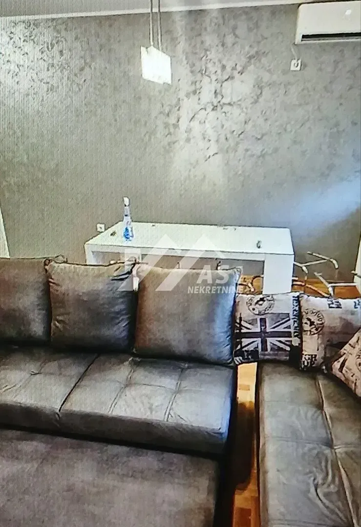 Izdavanje, trosoban stan, 69m², Telep, Novi Sad Sve Podlokacije