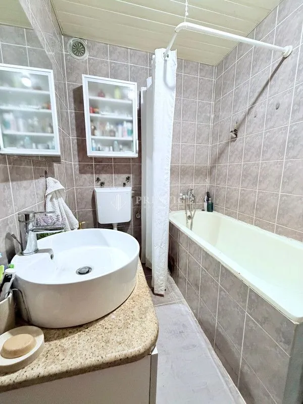 Prodaja, dvosoban stan, 80m², Stara Varoš, Podgorica