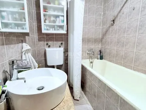 Prodaja, dvosoban stan, 80m², Stara Varoš, Podgorica - image 11