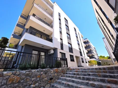 Rent, two bedroom apartment, 58m², Gorica C, Podgorica - image 10